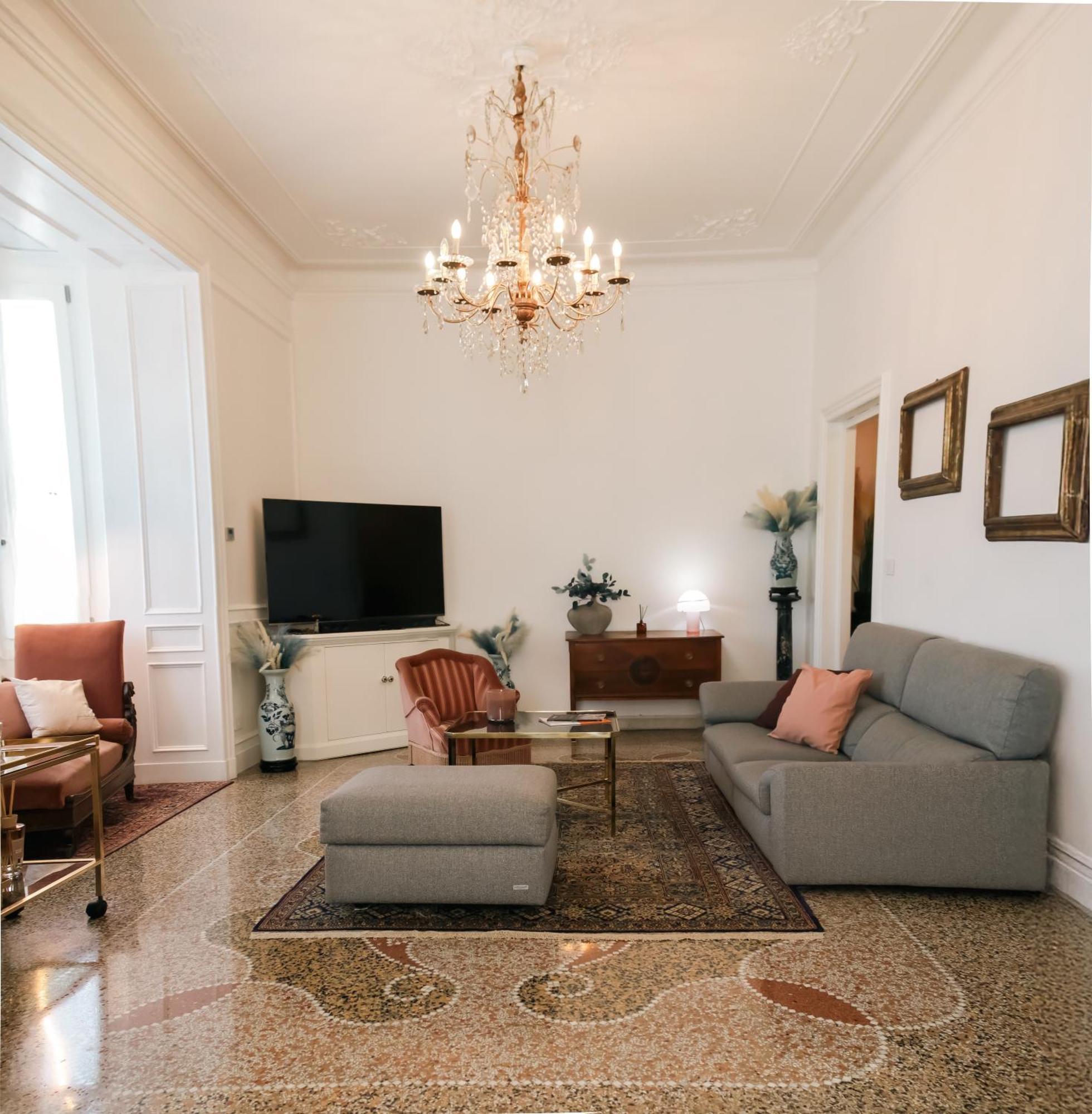 Casa Magnolia Lägenhet Stazzano Exteriör bild